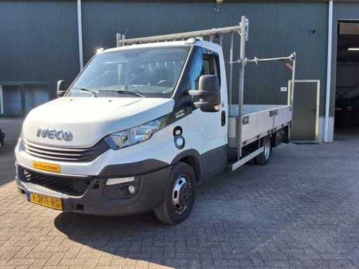 Passenger and commercial vehicles
