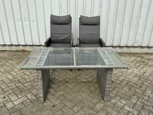 Stół ogrodowy z dwoma regulowanymi krzesłami