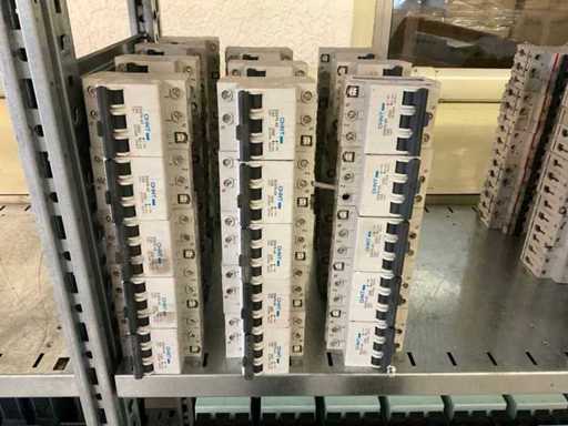 CHINT DZ47S-63 C63 Residual Current Circuit Breaker (50x)