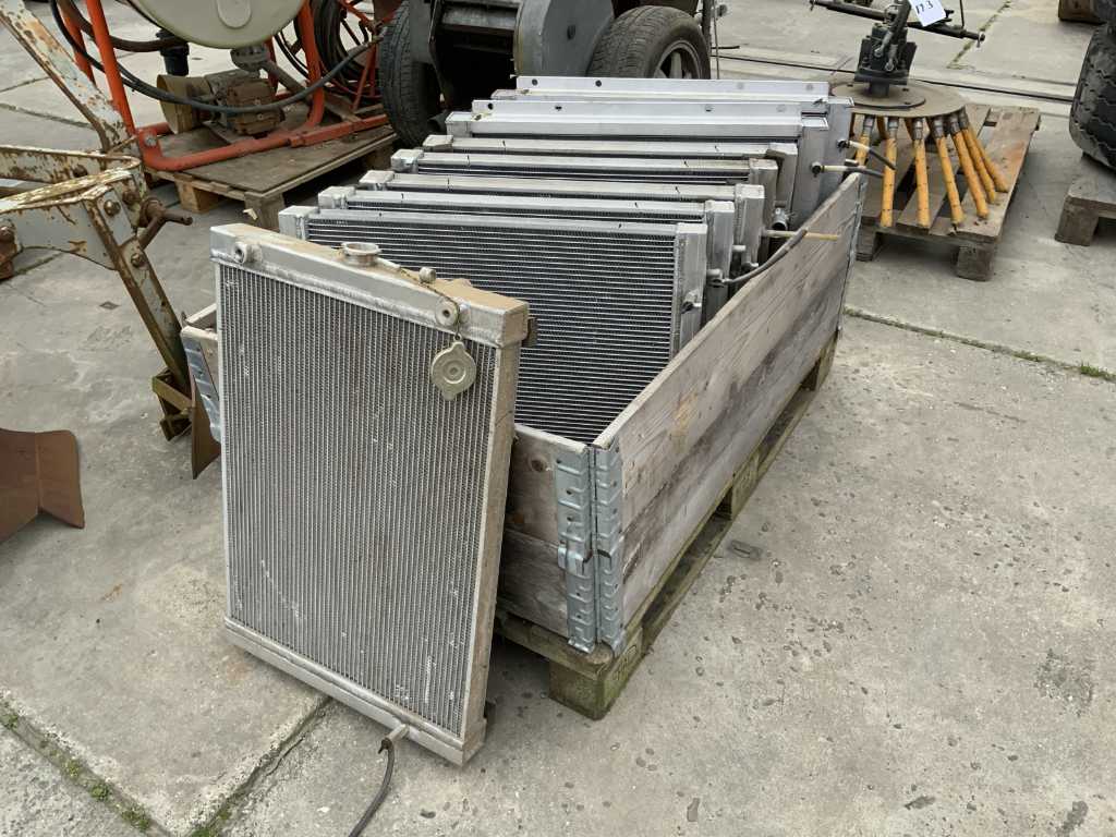 Cod. art. Doosan K1025015 radiatore (8x)