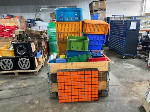 Batch of storage bins and crates