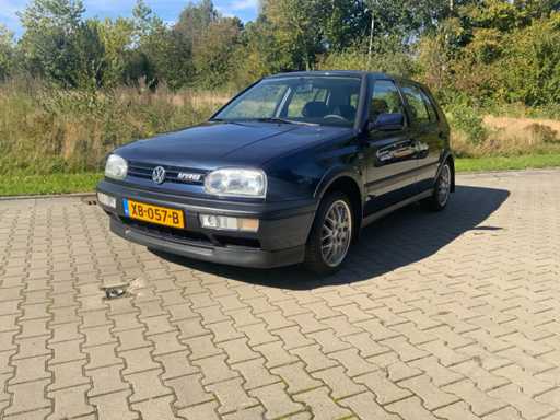 Volkswagen Golf Voiture de tourisme 1993