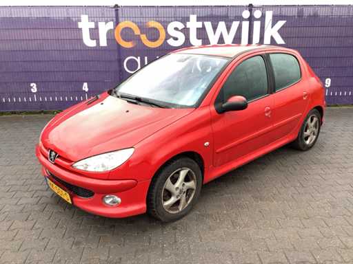2005 - Peugeot - 206 - 1.6-16V Gentry - Personenauto