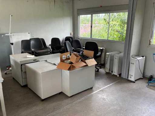Partij kantoorinventaris