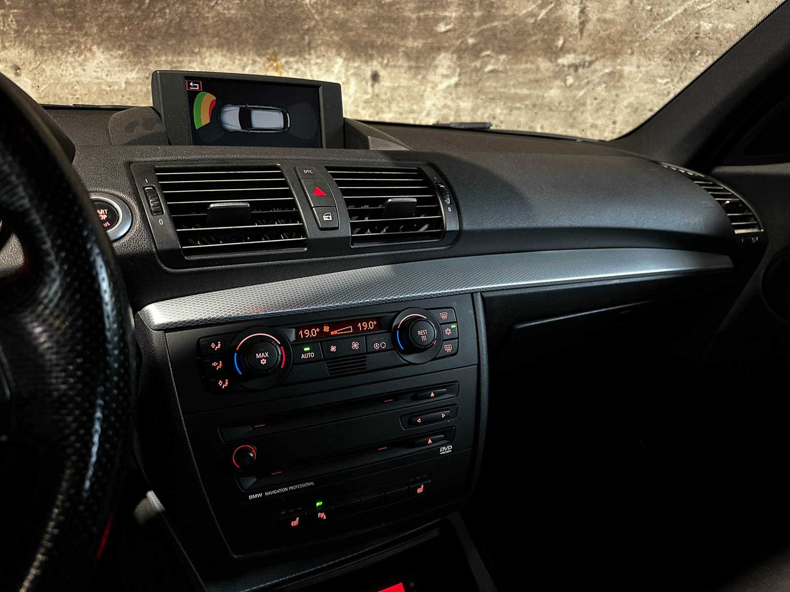 BMW 130i Introduction M-Sport 3.0 6-cilinder in-lijn 265pk 2005 1-serie, 50-TH-RD Youngtimers