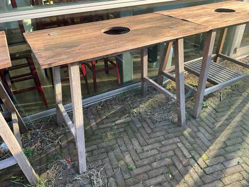 Hutten - Hardhouten terrastafel met "boomgat" (2x)
