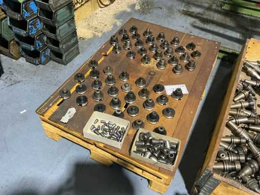 Lot SK-40 Tool Holders with Collets