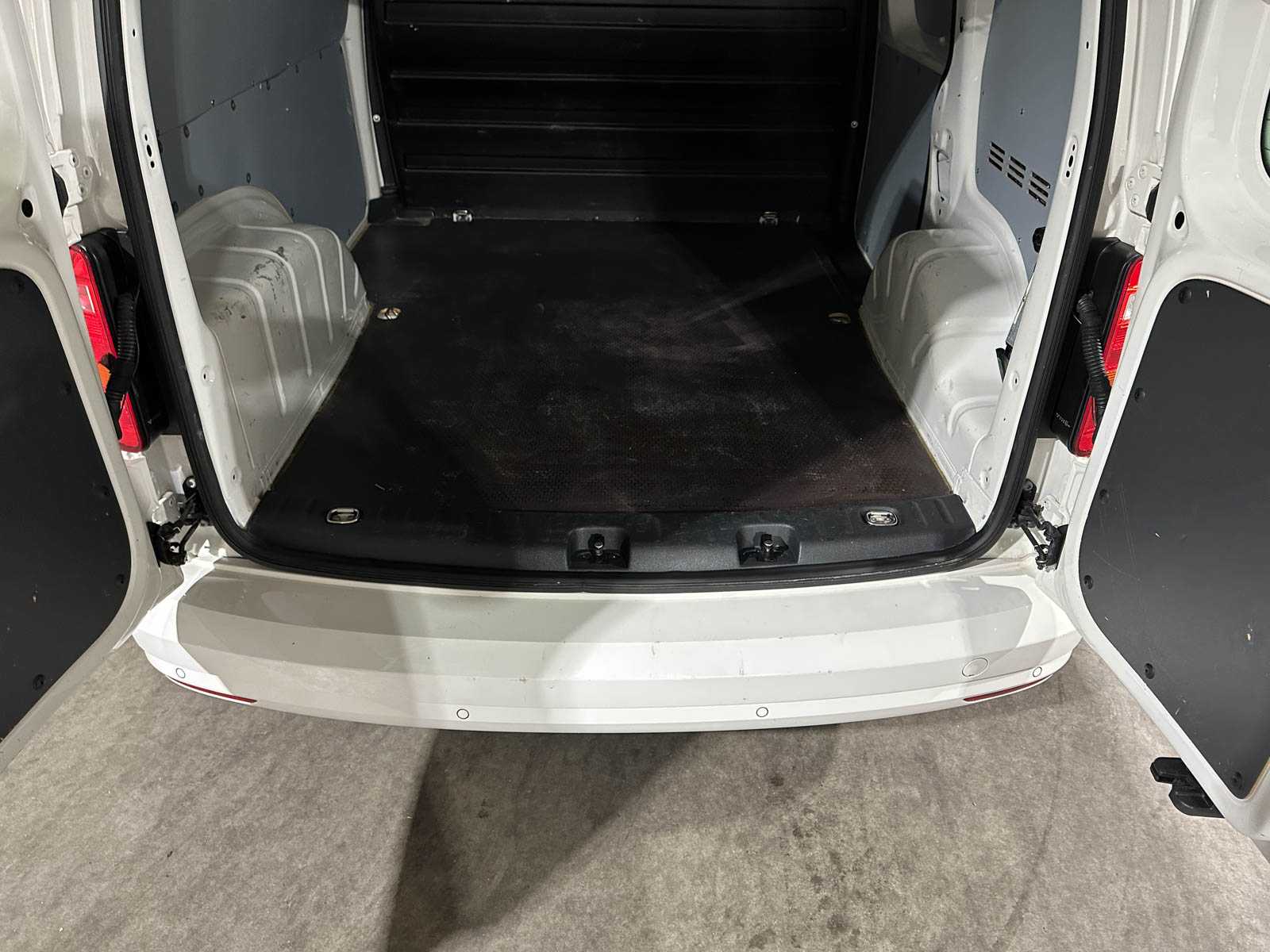 Volkswagen Caddy 2.0 TDI 170PK BMT Highline 2017 (Origineel-NL), V-752-HD