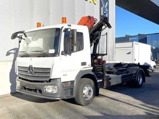 2015 Mercedes-Benz Atego Vrachtwagen met laadkraan