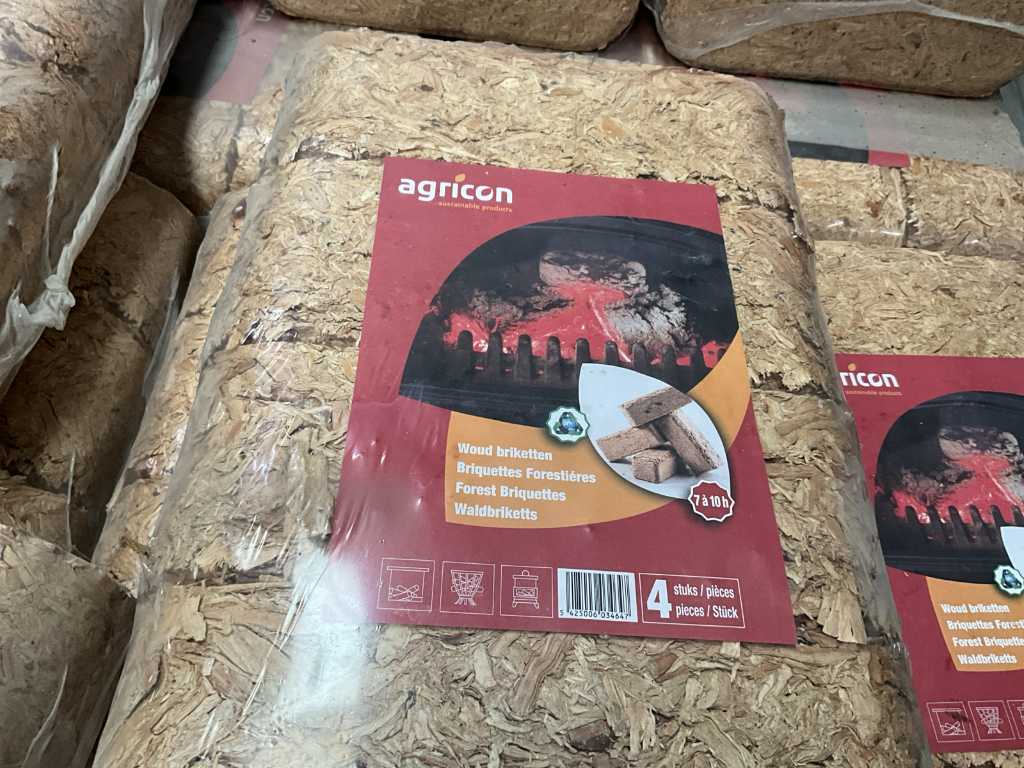 Env. 40 paquets de briquettes forestières AGRICON