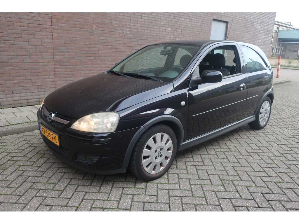 Opel Corsa 1.2-16V Silverline, 47-TN-FK