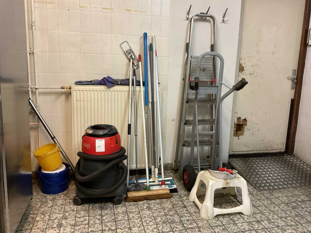 Cleanfix SW 21 Industrial vacuum cleaner and miscellaneous