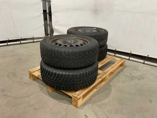 Uniroyal MS plus 77 Pneu de voiture 205/55 (4x)