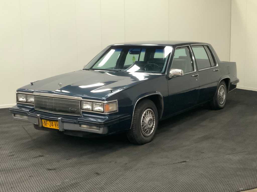 Cadillac - De Ville V8 - 1985