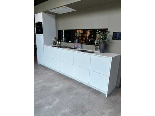 White Tinta Kitchen 