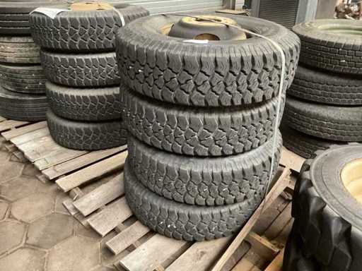 GoodYear Band (4x)