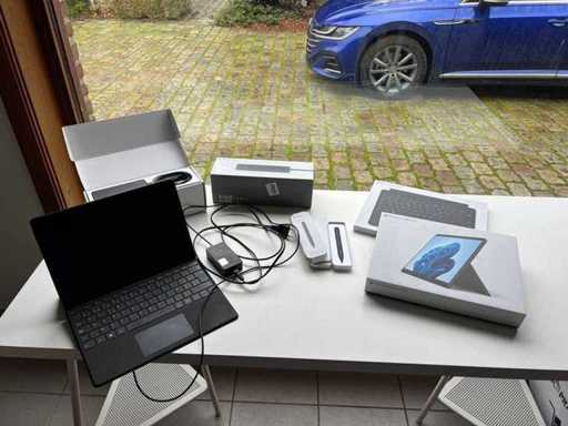 Microsoft Surface Pro 8