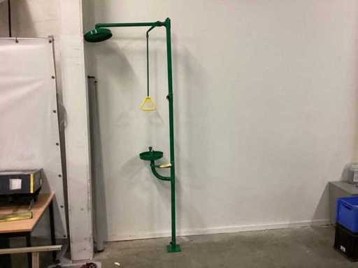 Manutan Safety Shower