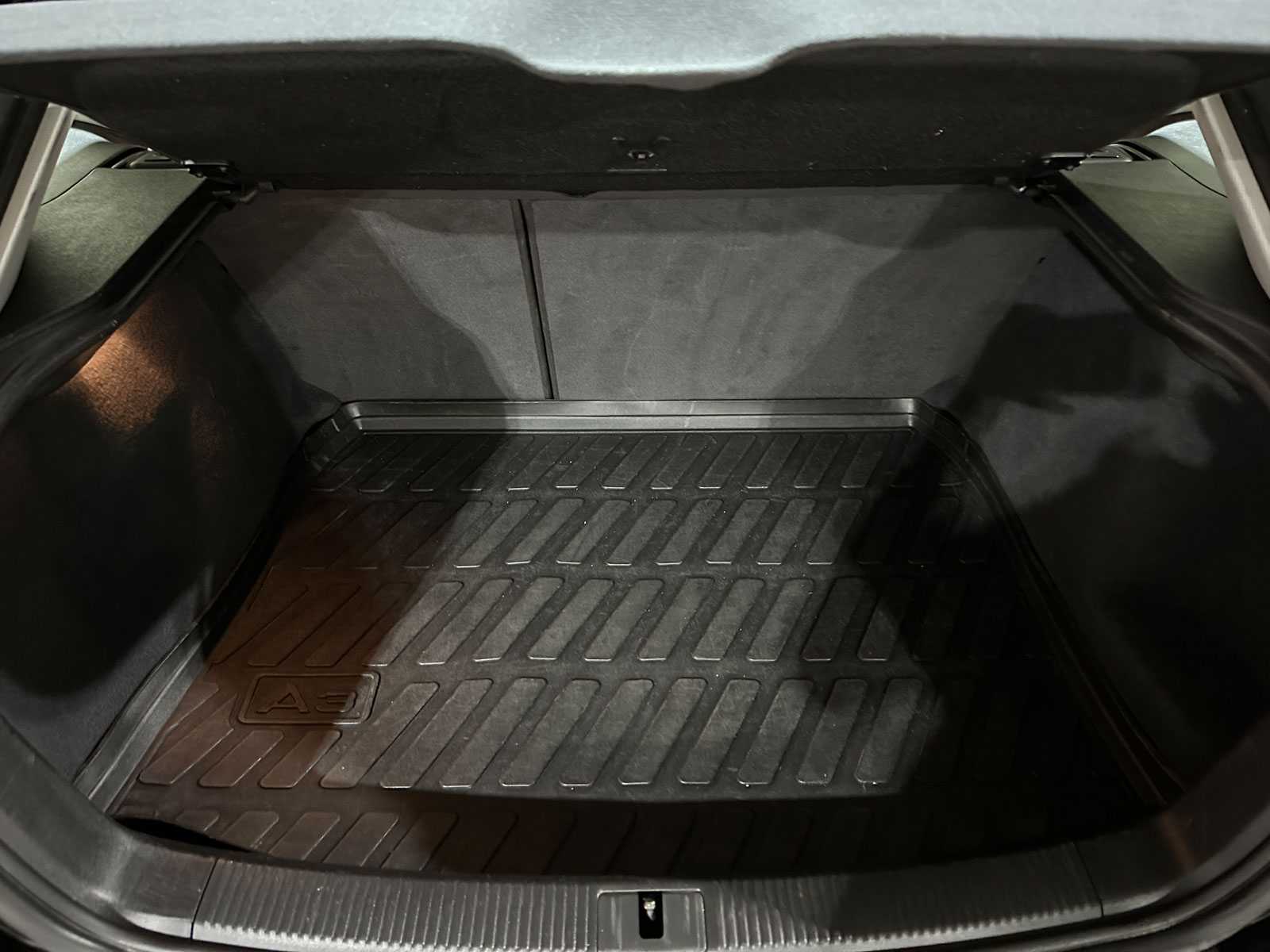 Audi A3 Sportback 1.8 TFSI Quattro Ambition Business Edition 160pk 2011 (Origineel-NL), 04-RBV-3