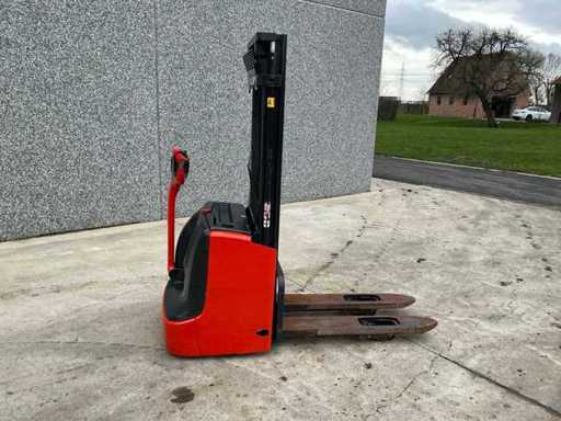 2020 Linde L12 Stacker