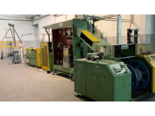 8b189d24-fc0a-4568-a832-312f9660e787.mp4