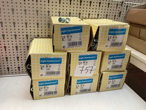 8 Dozen blindmoeren  M10