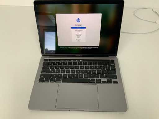 Apple A2251 13-calowy laptop MacBook Pro MWP52N/A