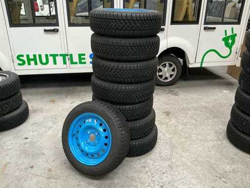 Maxxis – Autoreifen mit Felge (8x)