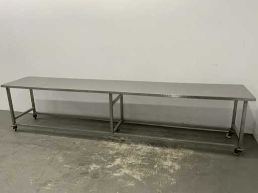 Mobilny stół roboczy ze stali nierdzewnej