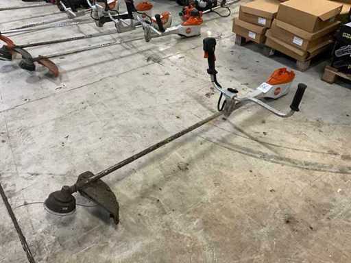 Stihl FSA135 Bürstenschneider