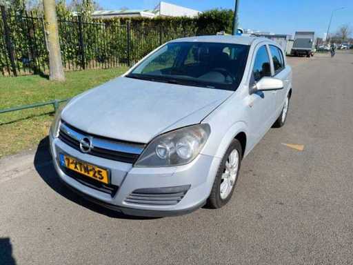 Opel - 2006 - Astra - 1.6 Essentia - 7-XTN-25