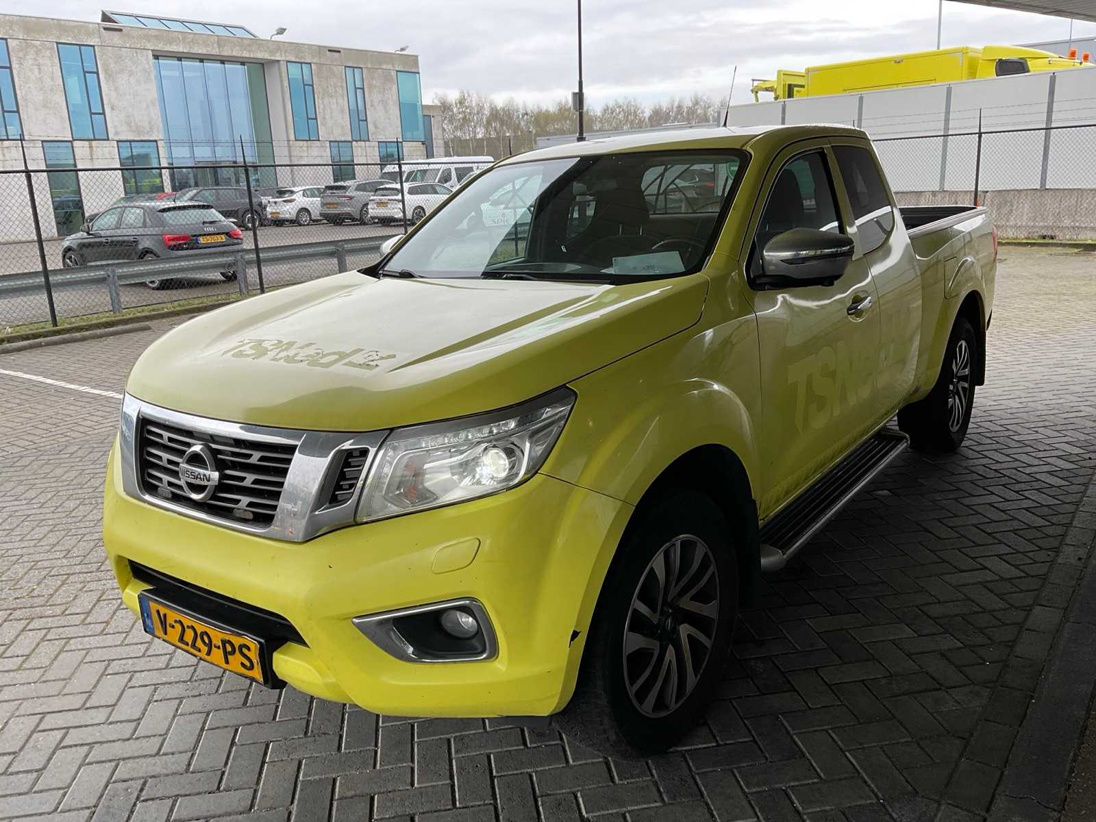 2018 Nissan Navara King Cab Pickup Truck