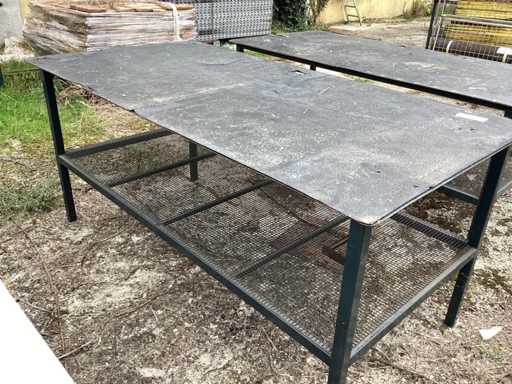 Banco di lavoro in ferro