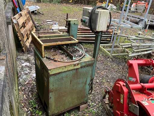 1982 Sectram TRS400 Radiaalafkortzaagmachine