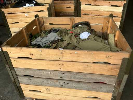 Various NL Army Clothing