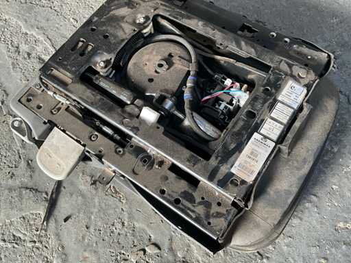 Grammer - MSG95AL - Luftgefederter Sitz Federsystem Sitz