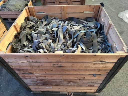 Lot de diverse leg?turi ?i curele