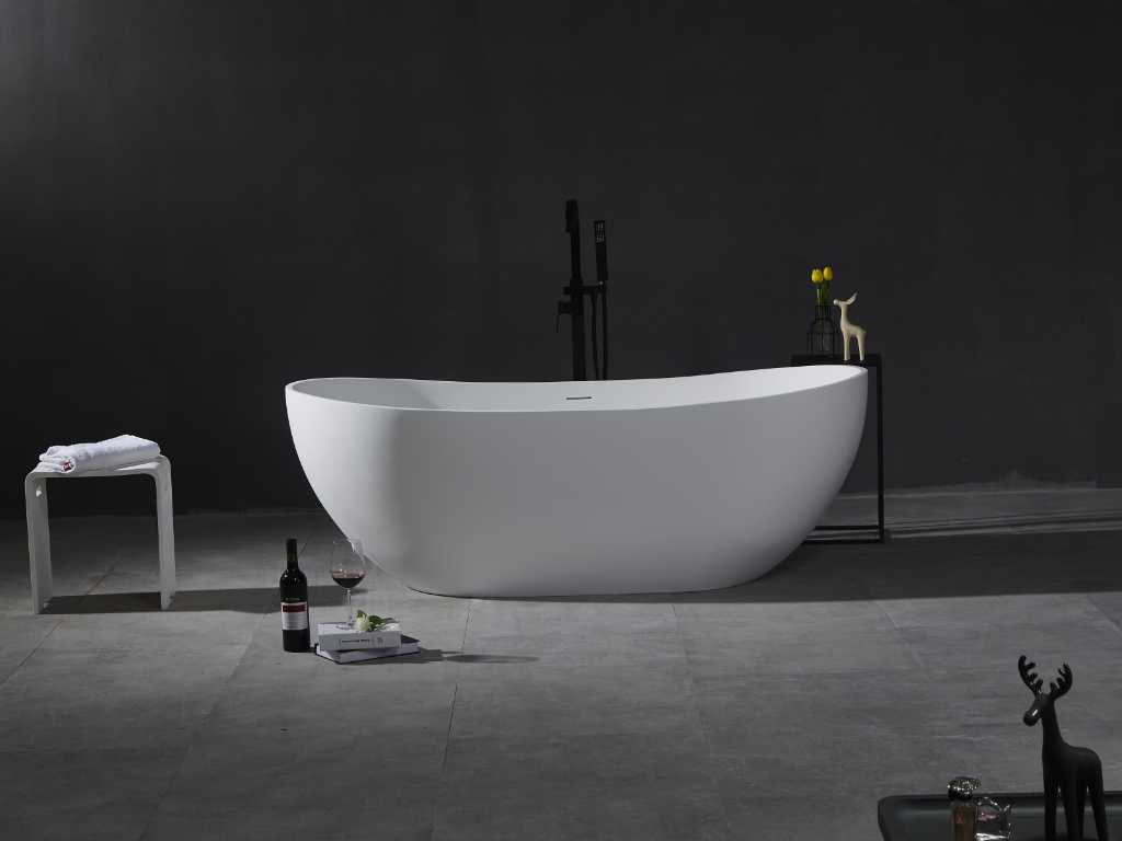 Freestanding Bath Solid Surface