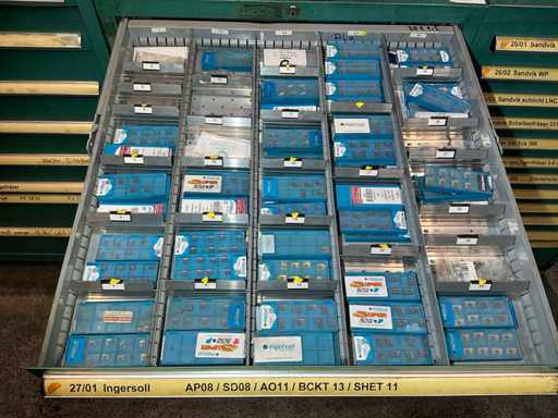 Lot Indexable Inserts to Milling Cutter / Drill with Drawer Cabinet