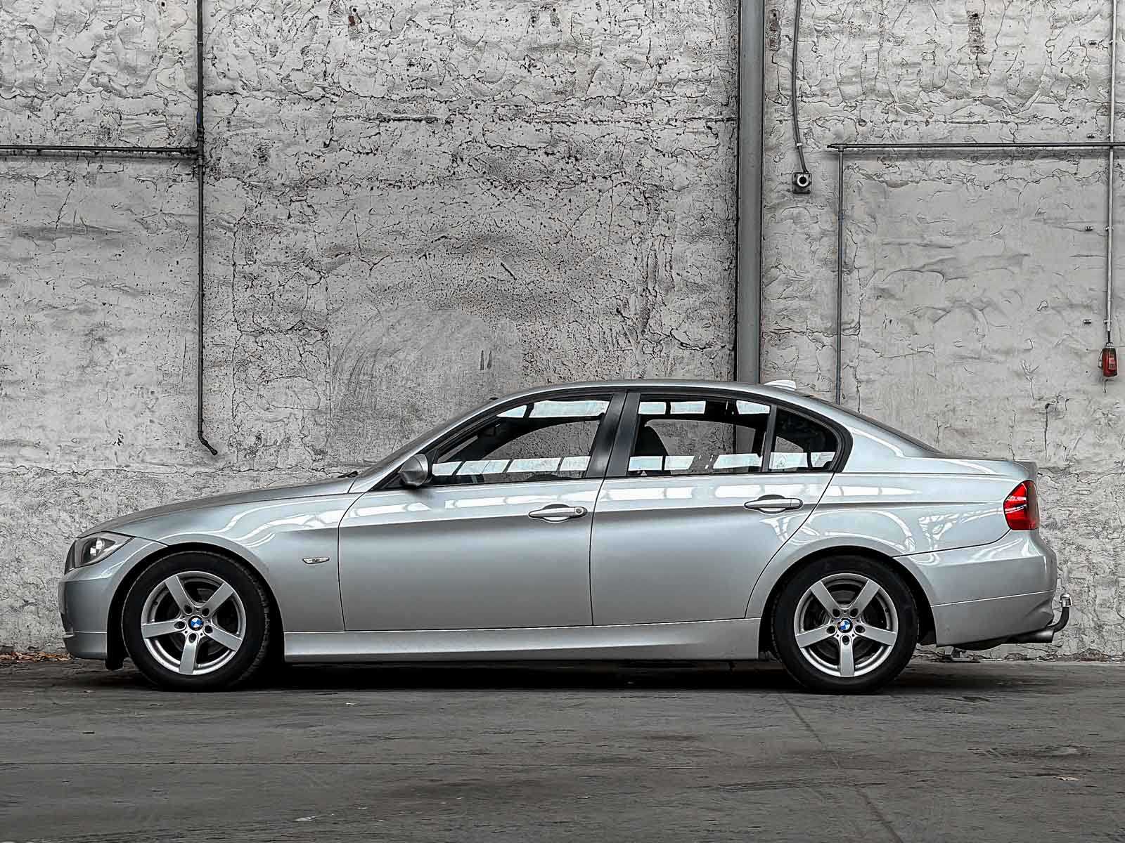 BMW 318i Business Line 3er-Serie 143 PS 2008, 73-GLH-6