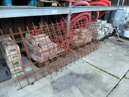 Batch of various building materials