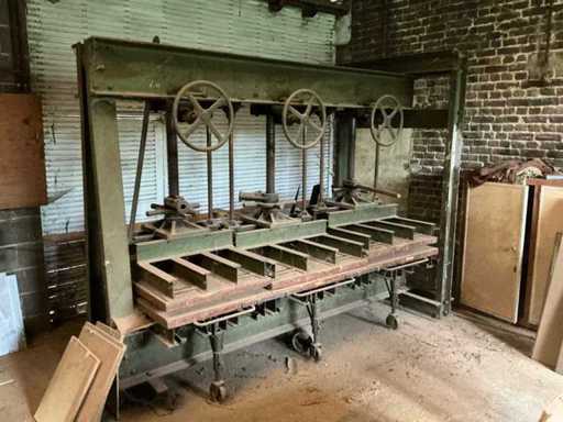 Lijmpers Machine