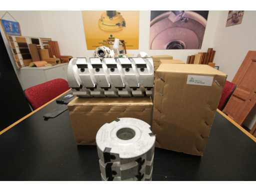 RESCO - Kehlmaschinen - 2025 (4x)