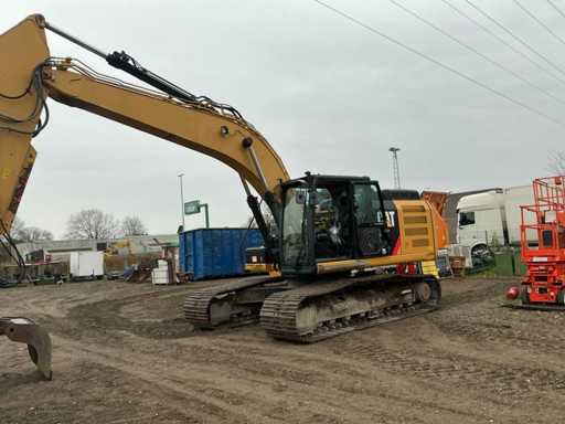Excavators, trucks, cars, light trucks and office containers