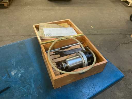 Maszyna do odpraszania powietrza sprężonego wewnętrznego