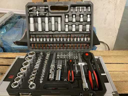 Everforce - Cutie cu clichet