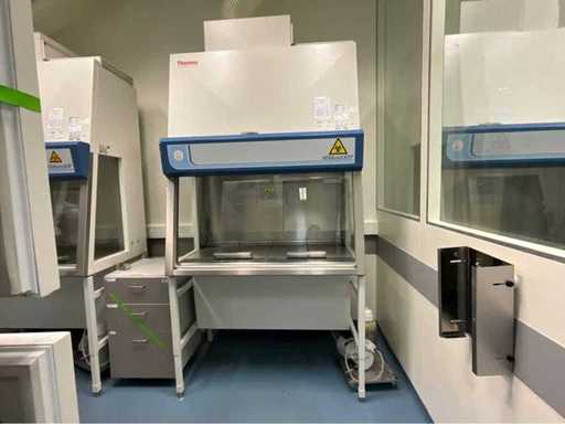 Stazione di Sicurezza Microbiologica THERMO SCIENTIFIC HERASAFE KSP12