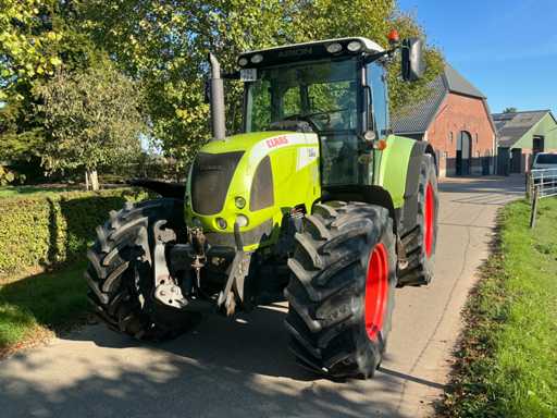 2011 Claas 640 Arion A19 Quatre roues motrices Tracteur agricole TBZ-73-R