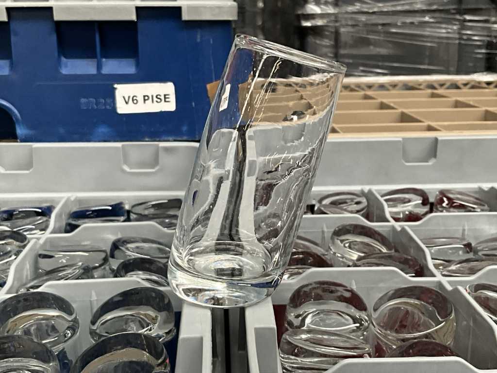 8x Glass crate filled with a total of about 800x amuse glasses