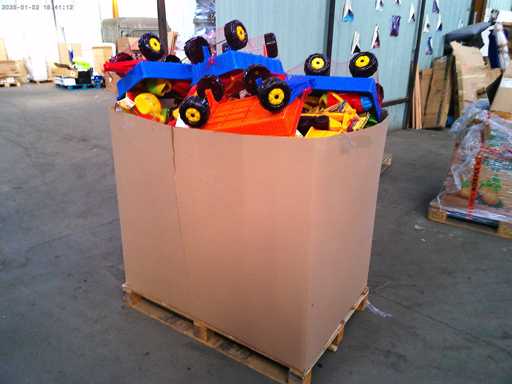 Lot de 140 jouets neufs 